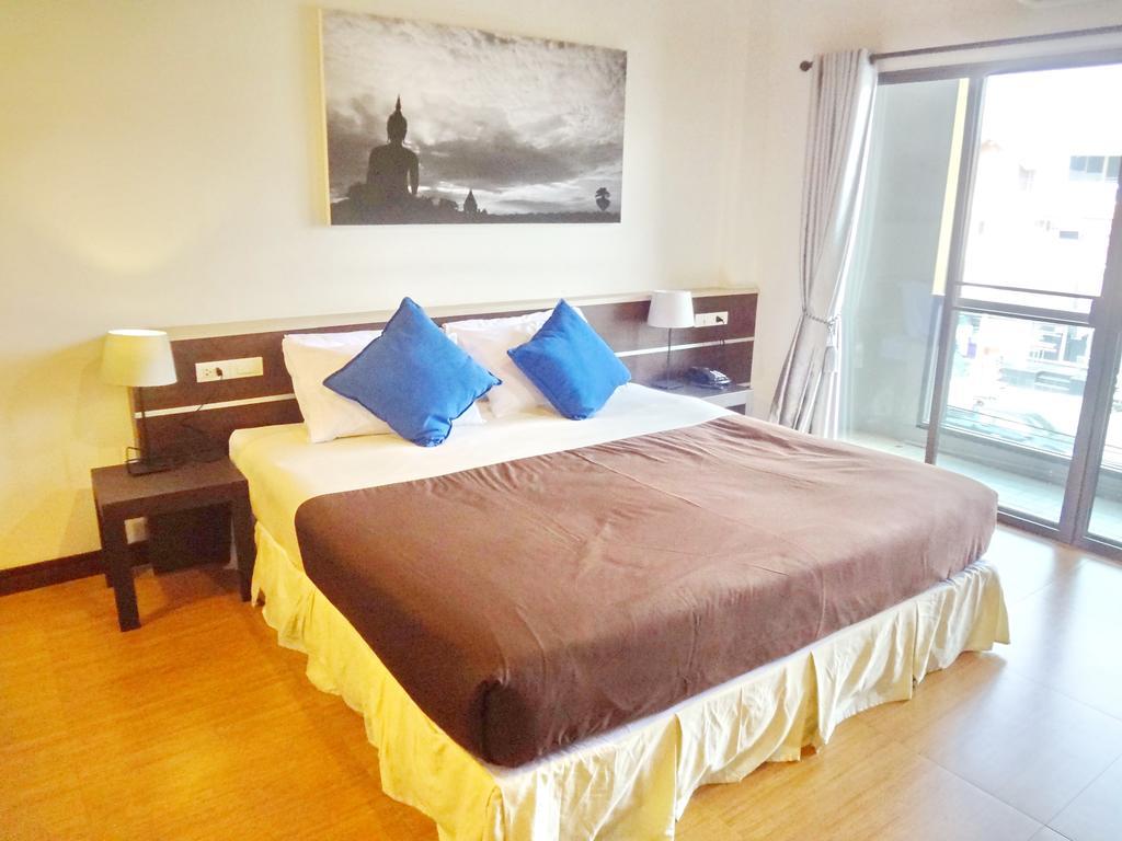 Sleep Tight Hotel Pantai Jomtien Bagian luar foto