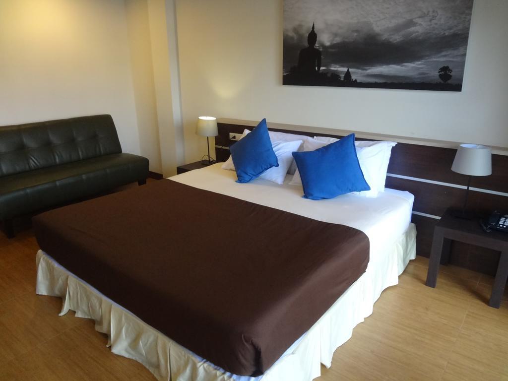 Sleep Tight Hotel Pantai Jomtien Bagian luar foto