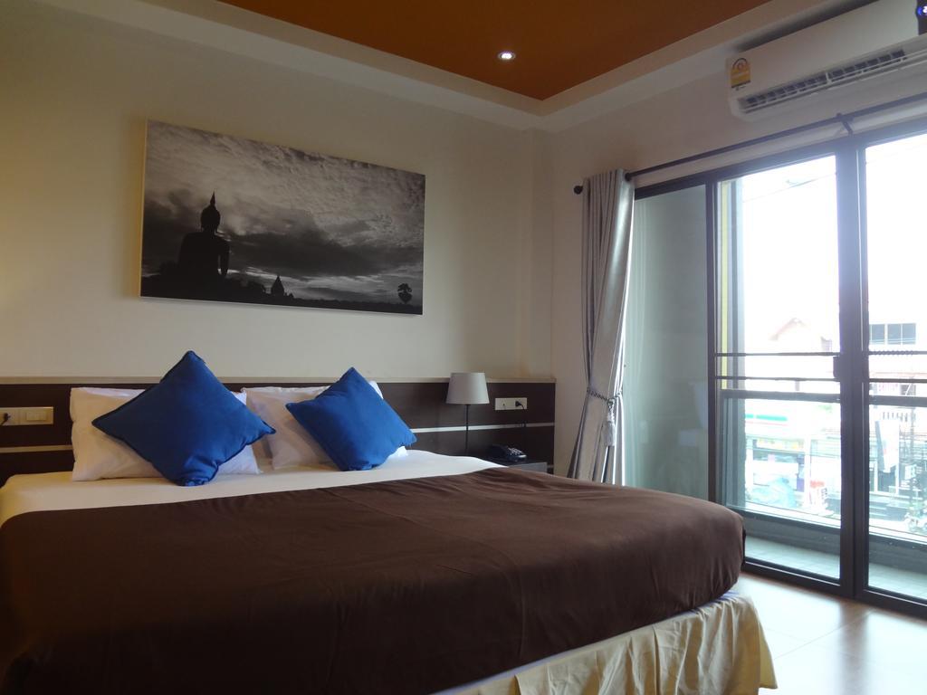 Sleep Tight Hotel Pantai Jomtien Bagian luar foto