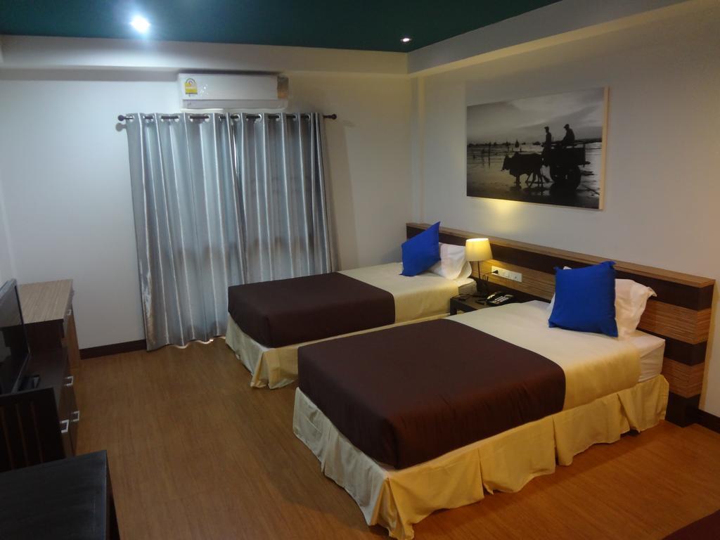 Sleep Tight Hotel Pantai Jomtien Bagian luar foto